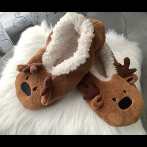Cute New Fuzzy Slippers💕